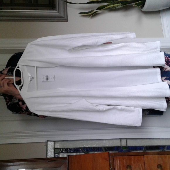 Northern Reflections open cardigan - Picture 2 of 4